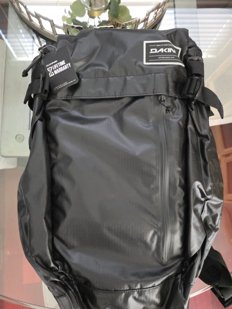 Rare New DAKINE Terminal 30L Backpack Storm Black