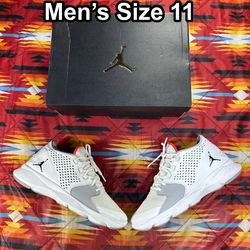 Nike Jordan Flow Basketball Shoe White Wolf Grey Men’s Size 11 833969-100