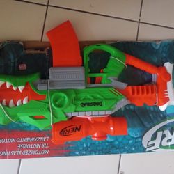 Brand New HUGE Nerf Gun Dinosquad 