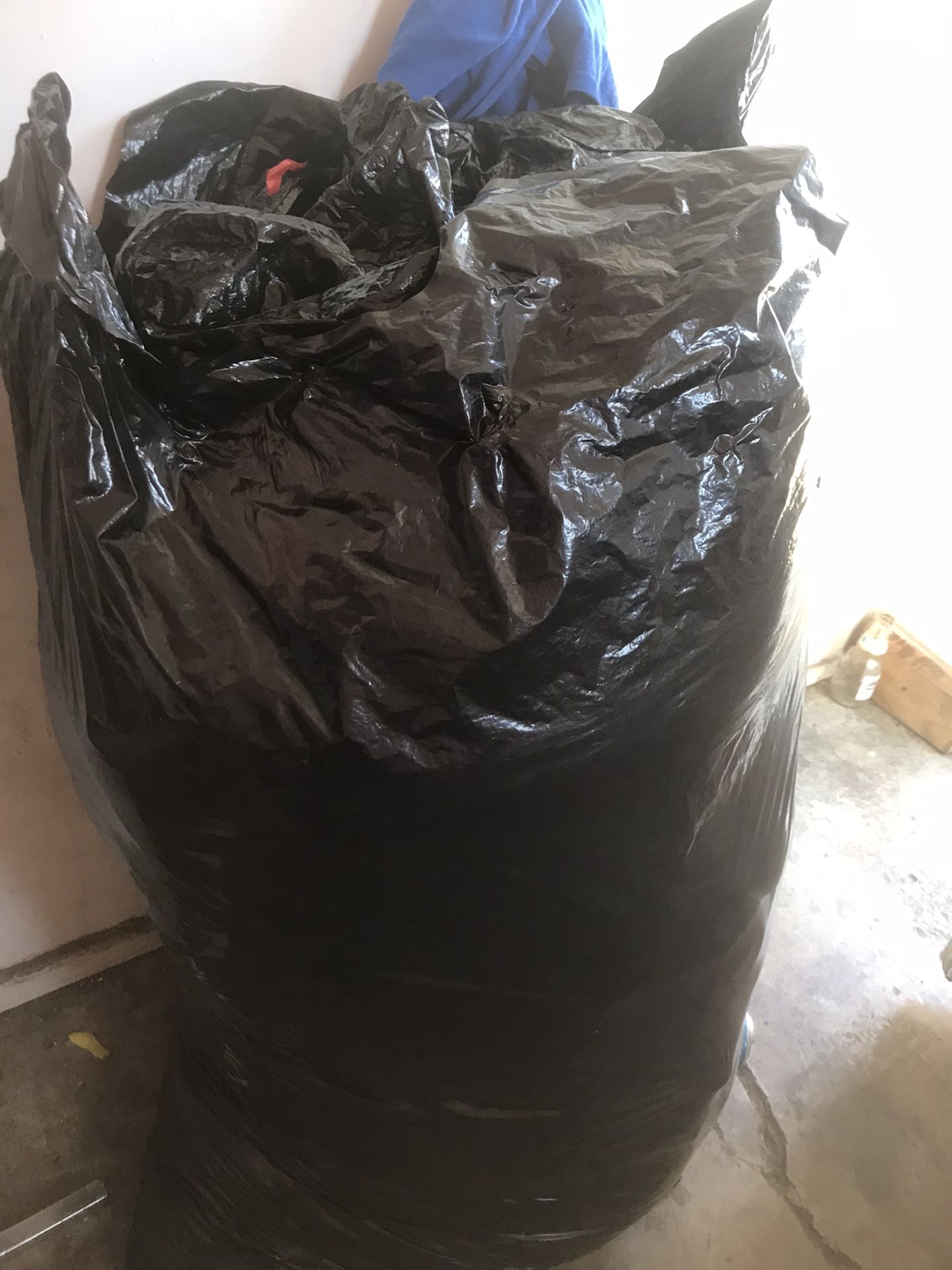 FREE BIG BAG OF CLOTHES