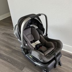 Nuna Pipa Lite Infant Car Seat