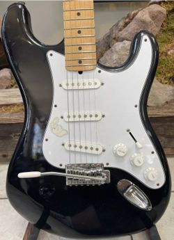 Memphis 1970's Stratocaster With Gig Bag