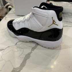 Air Jordan 11 Gratitude Size 8