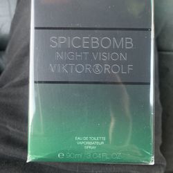 SpicyBomb Night Vision, Eau De Fairfield Spray  90 Ml 3/04 Oz