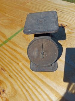 Universal Antique Cast Iron Kitchen Scale