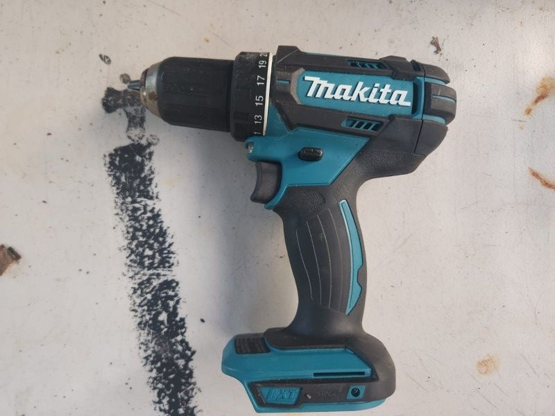 Makita FD05 12V CXT Cordless 3/8" Drill Driver Took Only 10.8v
