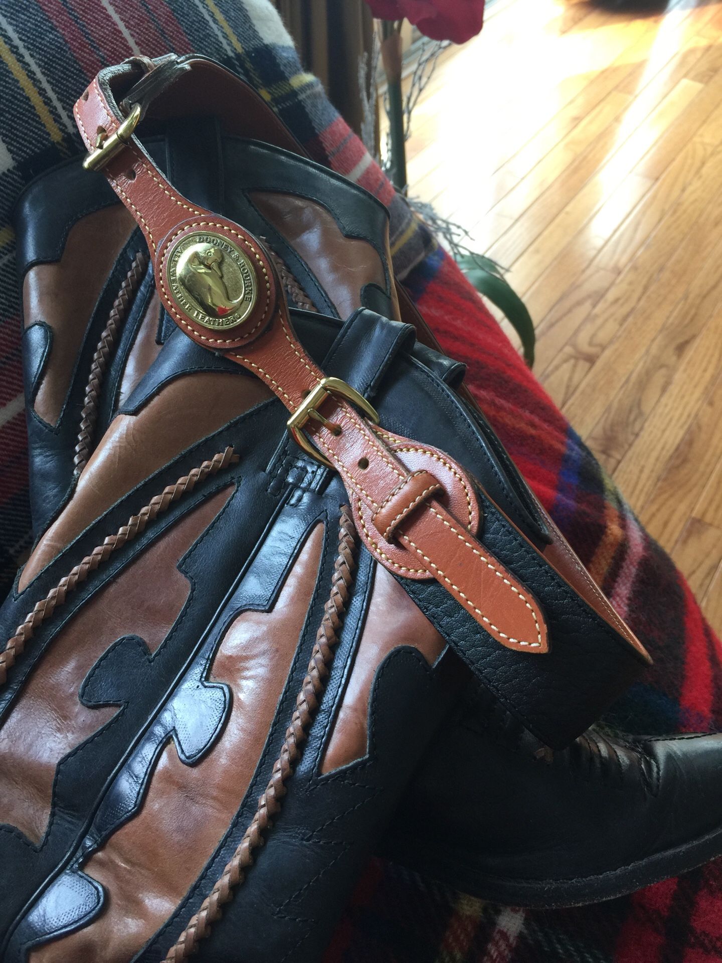 Dooney Bourne belt size 32. $45