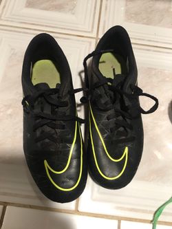 Nike soccer cleats size 2