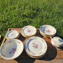 Vintage HI Floral Homer Laughlin "Priscilla" Eggshell Nautilus 35-Piece Dinnerware Set 8, mcm
