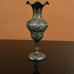 Beautiful Vintage Brass Vase with Etched Floral Design And Ruffled Rim 8”