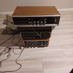 Vintage Stereo Equipment 