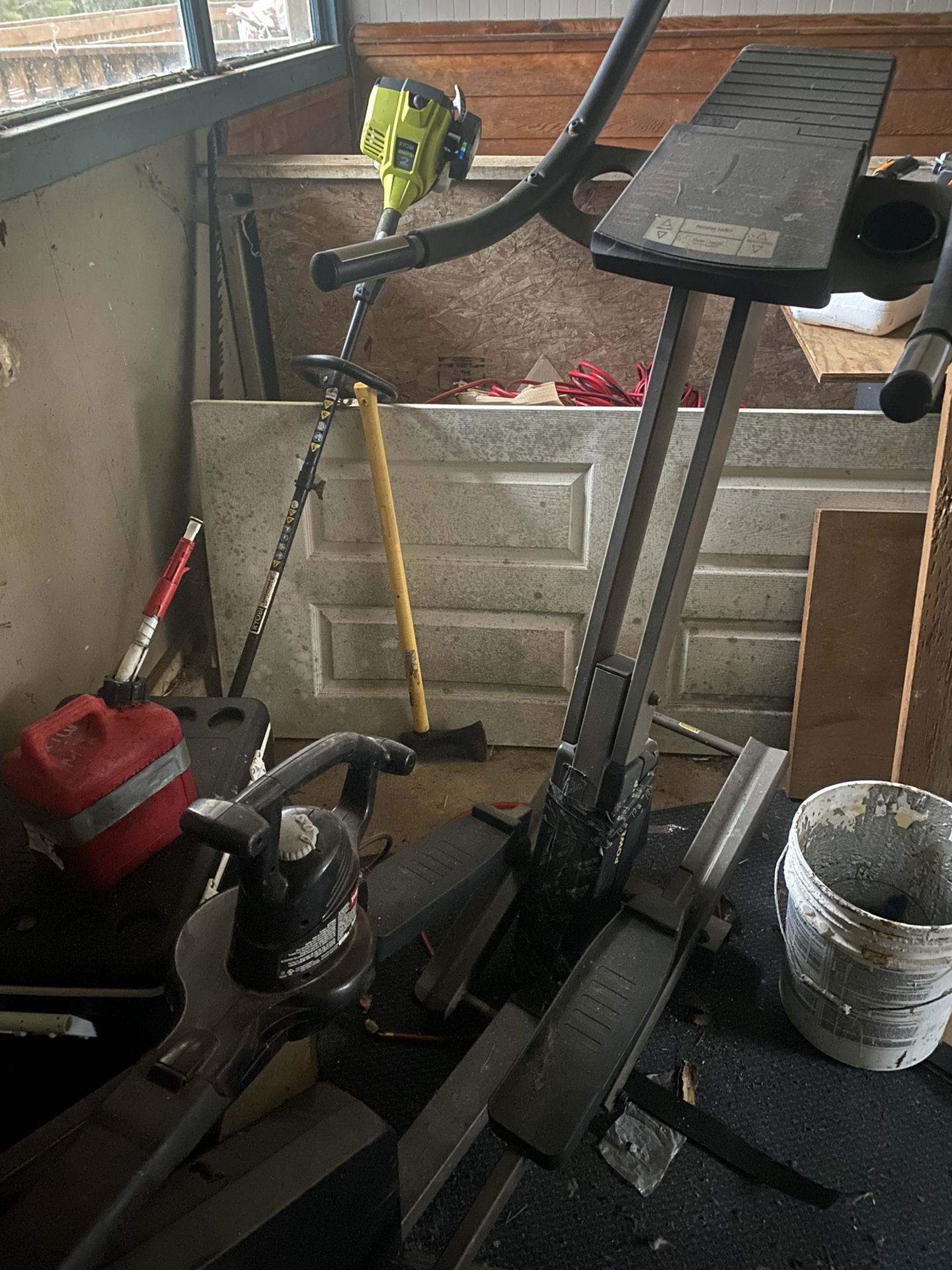 Free elliptical and electric blower