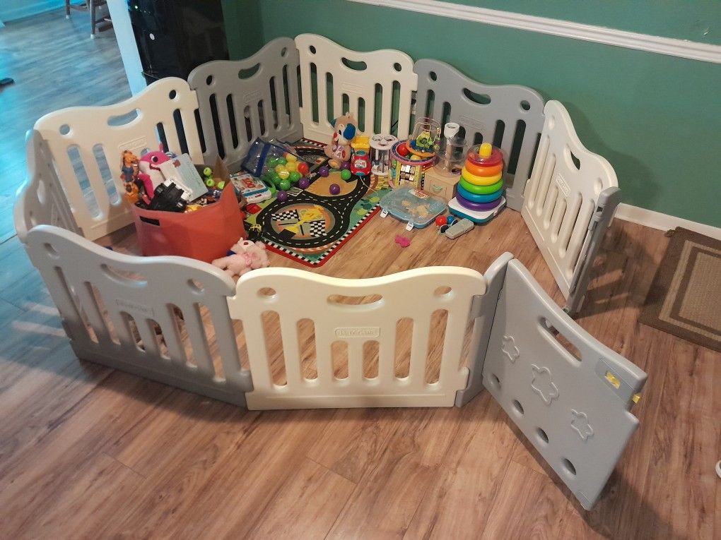 Baby Care Play Pen