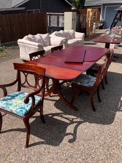 Dinning room table
