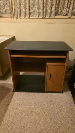 Small Coumpter Desk
