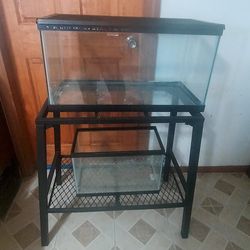 2 Glass Tanks And  Small Pet Bedding