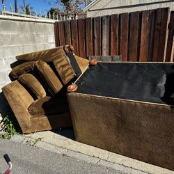 FREE Sectional Couch 
