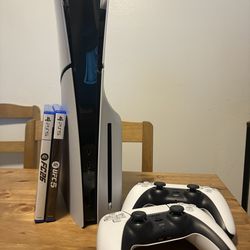PS5 Slim