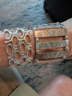 2 geometric design bracelets