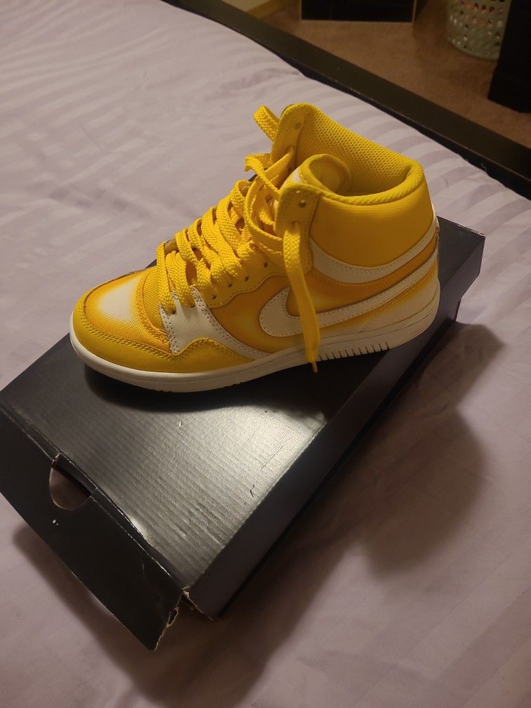 Nike Dunks Old School