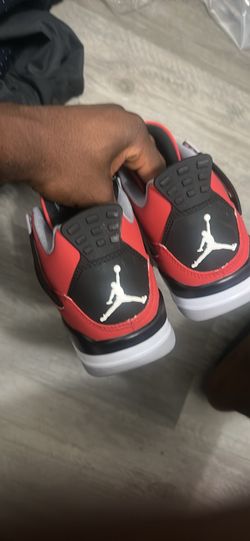 Red retro 2026 4s size 10