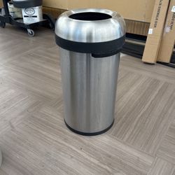 Simple Human Trash Can