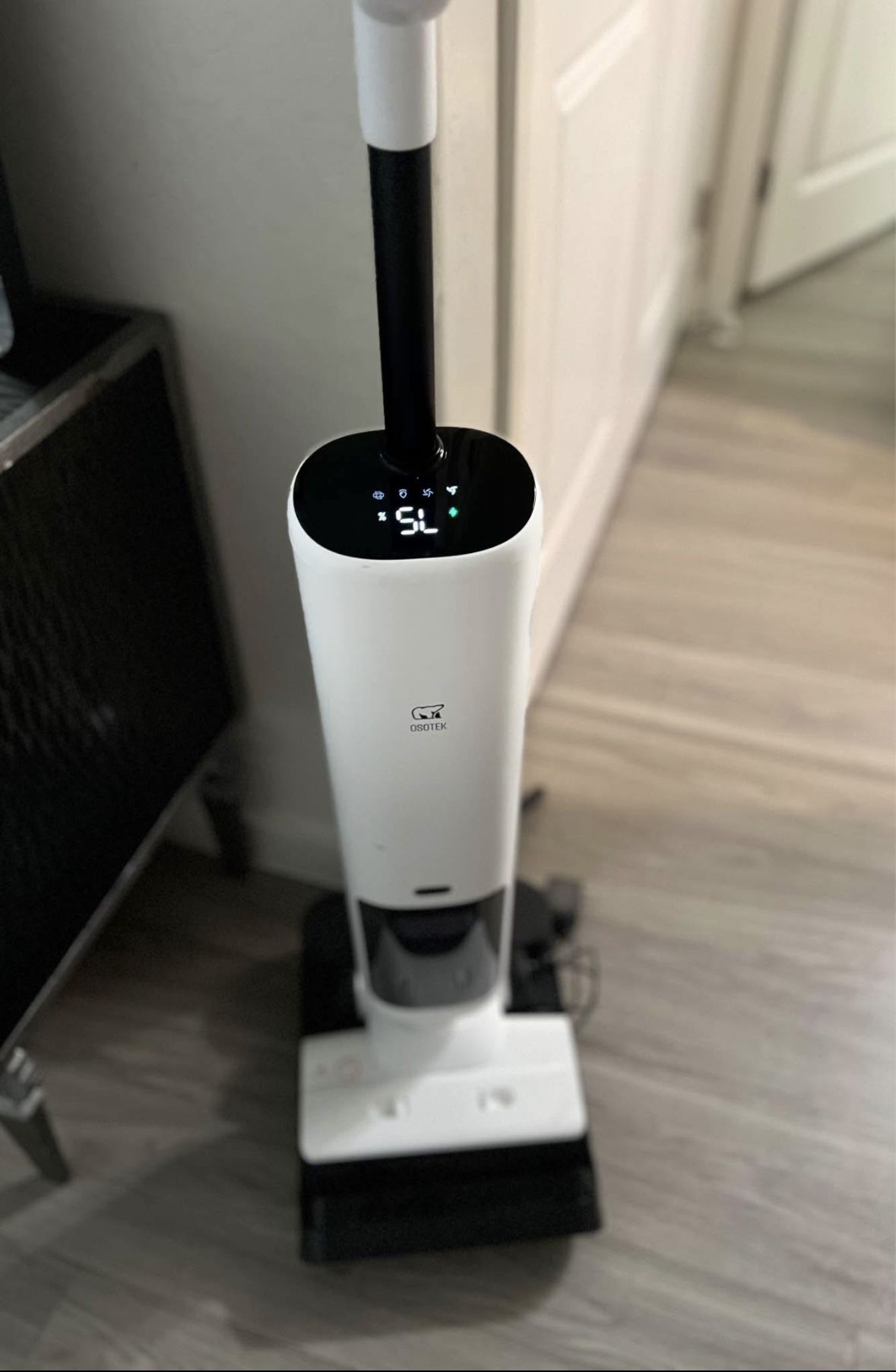 Wet Dry Vacuum Mop For Hard Floors - Barely Used 