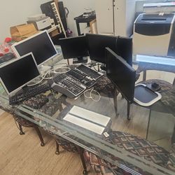 Lot Of Computer Monitor Screens Untested 