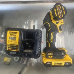 20V XR Cordless 3 in. Cut-Off Tool