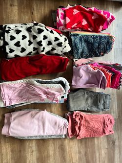 Bundle of girl clothes size 5T