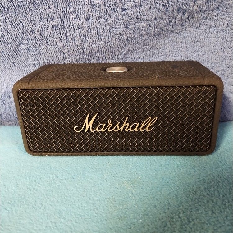 BLUETOOTH SPEAKER 