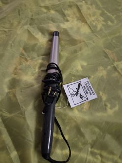 Hair Straightener أو Flat Iron
