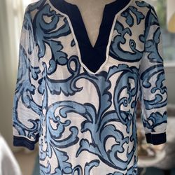 Beautiful patterned tunic  Merona brand size small  100% cotton