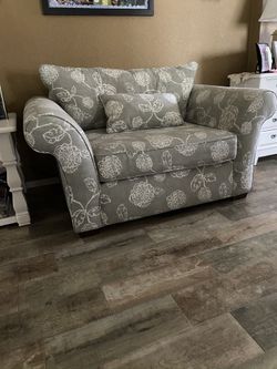 Love seat