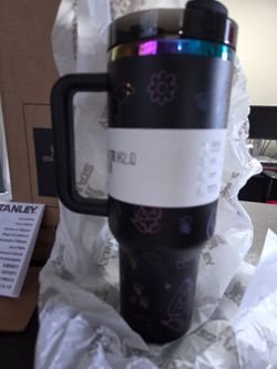 NWT Stanley 40oz Quencher