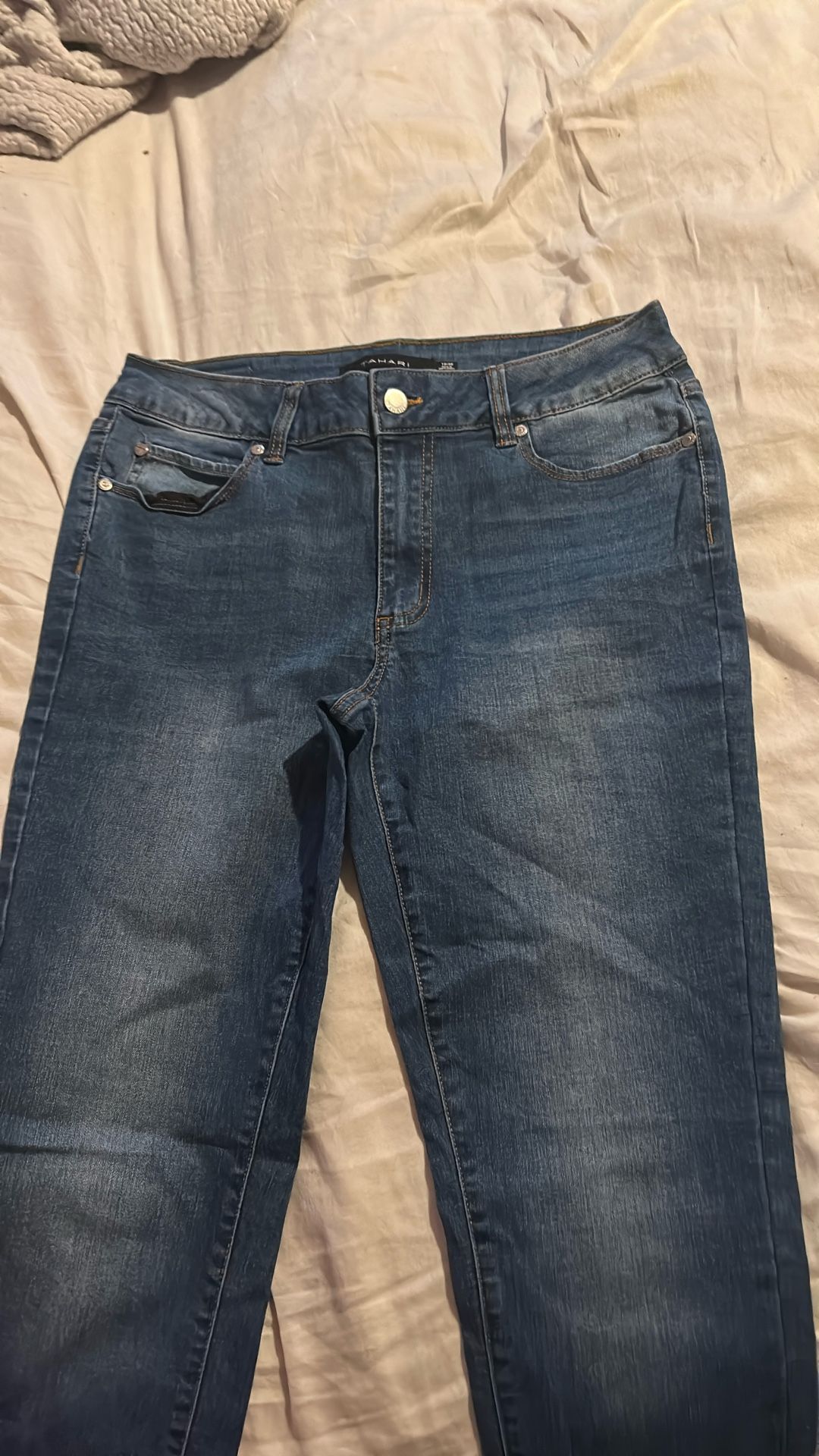 Tahari Jeans 