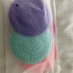 Makeup Brush Cleaning Pads 