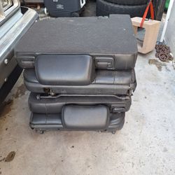 2007 leather tahoe 3rd seat