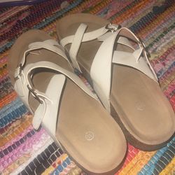 Woman’s Sandals 