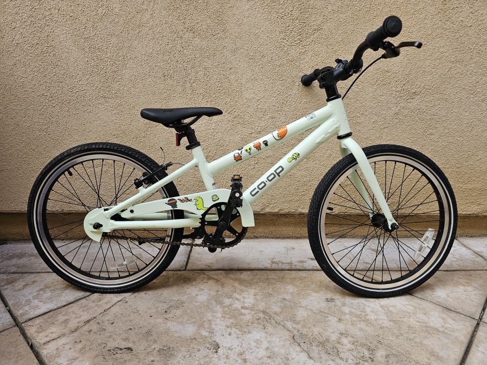 Co-op Cycles REV 20 Kids Bike