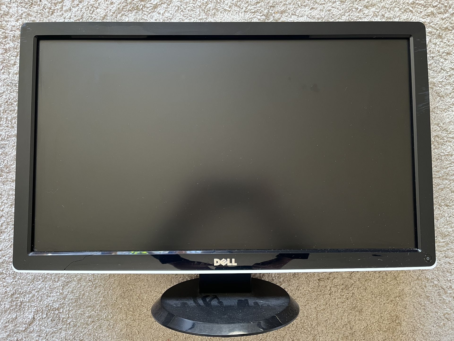 24in FullHD Dell monitor with built-in speakers