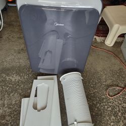 Midea 12000 BTU Portable Air Conditioner 