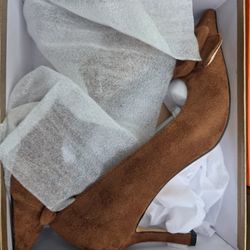 Brown- suede Divanne Heels