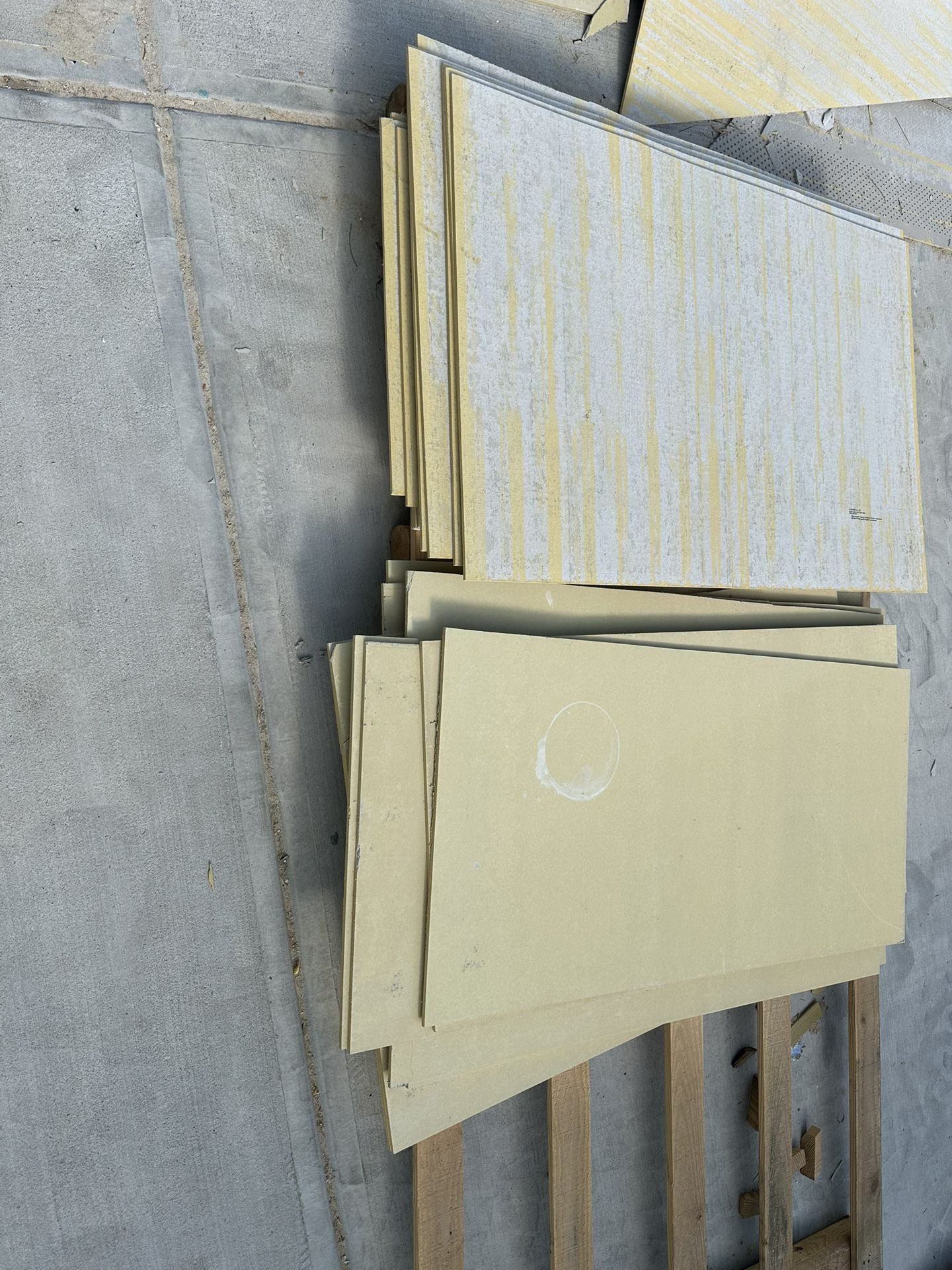 Free Hardi Siding Piecesi