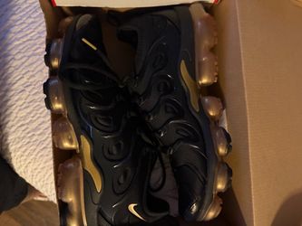 Nike Air VaporMax Plus Black Gold Sneakers