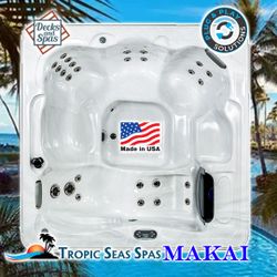 NEW Hot Tub, 7' x 7' Family Sized Spa, 27 Jets, LED Light