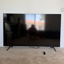 70 IN SAMSUNG SMART TV FOR SALE NEGOTIABLE ON PRICE 