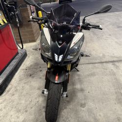 2013 Aprilia Tuono V4