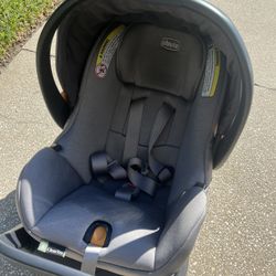 Chicco Car Seat Keyfit35 With Infant Cover 