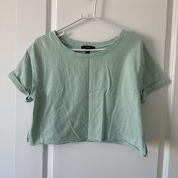 Forever 21 Crop top Shirt Size L